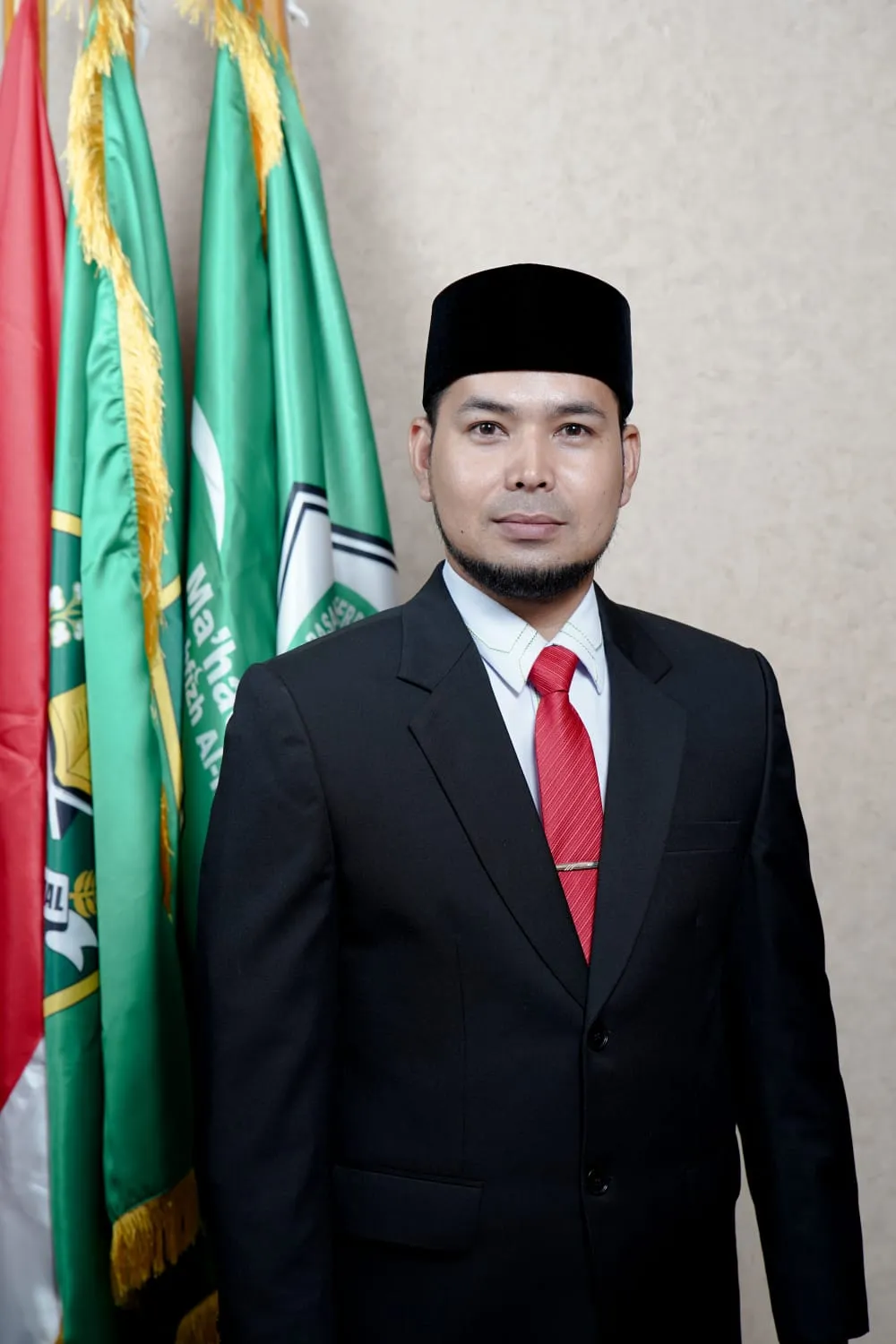Nuzul Azmi, S.Pd.I., M.Pd